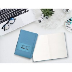 Cuaderno con gomilla antartik notes tapa dura a5 hojas lisas azul claro 100 hojas 80 gr fsc