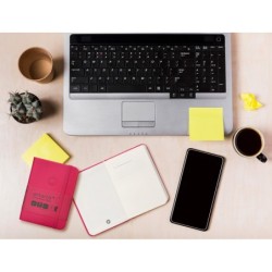 Cuaderno con gomilla antartik notes tapa dura a7 hojas lisas burdeos 80 hojas 80 gr fsc