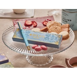 Boligrafo belius macaron bliss forma hexagonal color celeste y dorado tinta azul caja de diseño