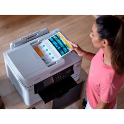 Equipo multifuncion brother mfcj5740dw profesional a4 / a3 color tinta 28ppm duplex tactil wifi bandejas 2x 250