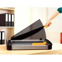 Cizalla de palanca fellowes plasma a4 metalica hasta 40 hojas 80 gr