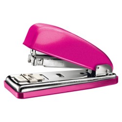 Grapadora petrus 226 classic wow fucsia metalizado capacidad 30 hojas en blister
