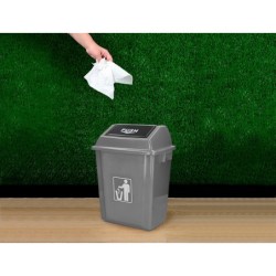Papelera contenedor q-connect plastico con tapa de balancin 20 litros gris 340x240x450 mm