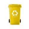 Papelera contenedor q-connect plastico amarillo para plasticos y envases metalicos 100l con tapa y ruedas 750x470x370 mm