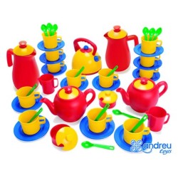 Juego dantoy vajilla 12 servicios 82 piezas 29x38x9 cm