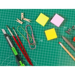 Cuter q-connect plastico estrecho con asa para colgar cuchilla 9 mm xd-07 blister 1 unidad