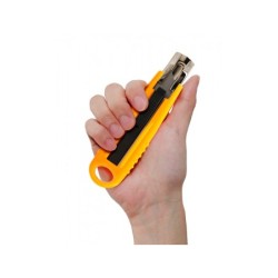 Cuter q-connect plastico ancho de seguridad retractil y con asa para colgar cuchilla 18 mm xd-123 blister 1 unidad
