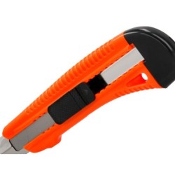 Cuter q-connect plastico ancho retractil cuchilla 18 mm xd-38 blister 1 unidad