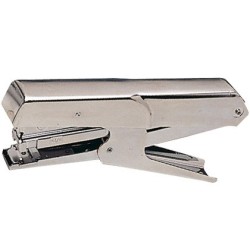 Grapadora petrus de tenaza 224 cromada capacidad 25 h usa grapas 22/6